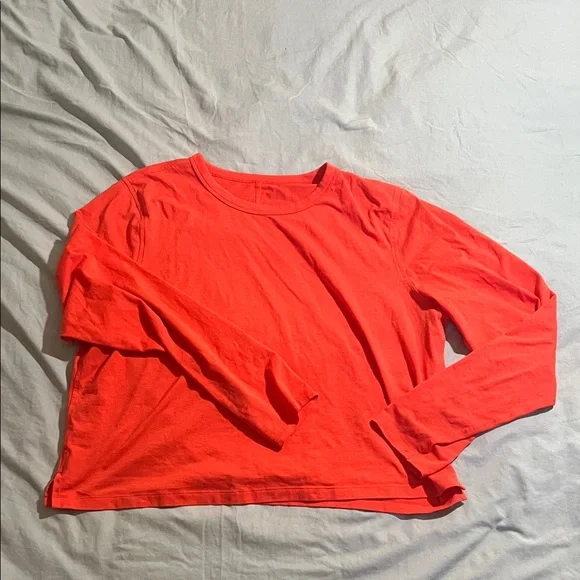 lululemon athletica Vibrant Red Long Sleeve Top - Picture 1 of 3
